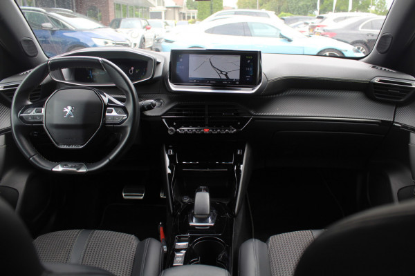 Peugeot e-2008 EV GT 50 kWh / SOH 92% / Camera / Half leder / Virtual Cockpit / 17'' / LED Koplampen / Keyless / Navigatie / Stoelverwarming / Cruise Control