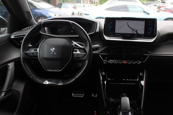 Peugeot e-2008 EV GT 50 kWh / SOH 92% / Camera / Half leder / Virtual Cockpit / 17'' / LED Koplampen / Keyless / Navigatie / Stoelverwarming / Cruise Control