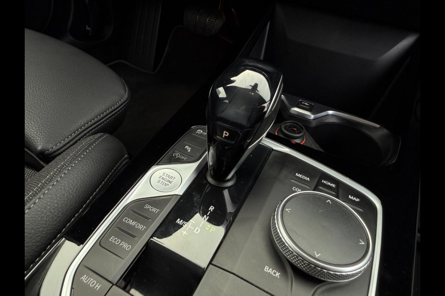 BMW 1-serie 118i 2020 High Executive Edition SPORT LEDER LED NAV CARPLAY