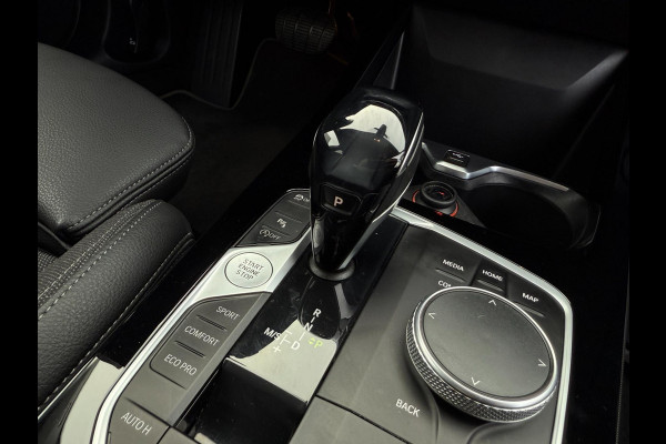 BMW 1-serie 118i 2020 High Executive Edition SPORT LEDER LED NAV CARPLAY