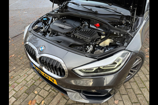 BMW 1-serie 118i 2020 High Executive Edition SPORT LEDER LED NAV CARPLAY