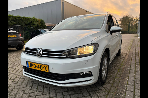 Volkswagen Touran 1.5 TSI Highline 7persoons / Camera