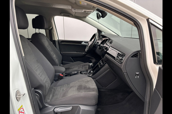 Volkswagen Touran 1.5 TSI Highline 7persoons / Camera