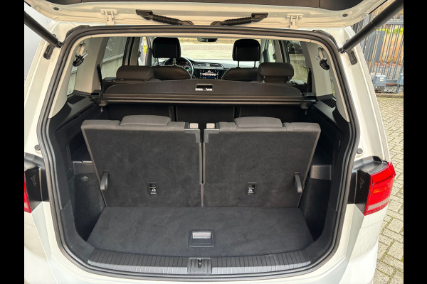 Volkswagen Touran 1.5 TSI Highline 7persoons / Camera