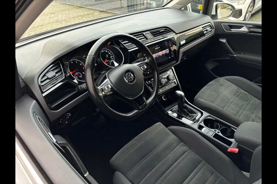 Volkswagen Touran 1.5 TSI Highline 7persoons / Camera