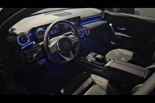 Mercedes-Benz A-Klasse 250 e AMG Line | Pano | Sfeer | Camera