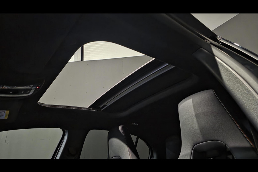 Mercedes-Benz A-Klasse 250 e AMG Line | Pano | Sfeer | Camera