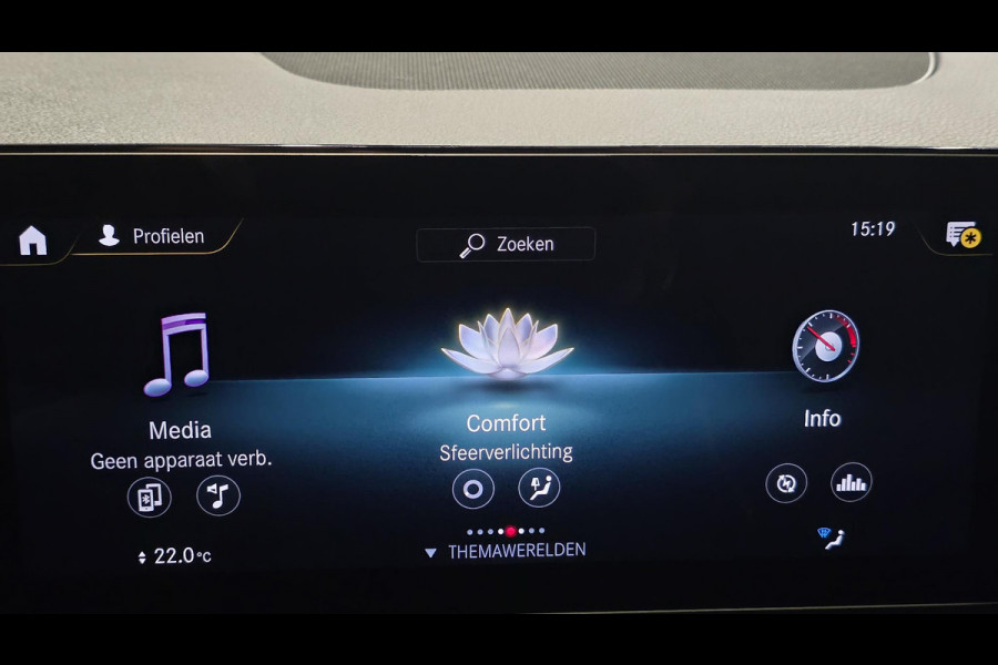 Mercedes-Benz A-Klasse 250 e AMG Line | Pano | Sfeer | Camera