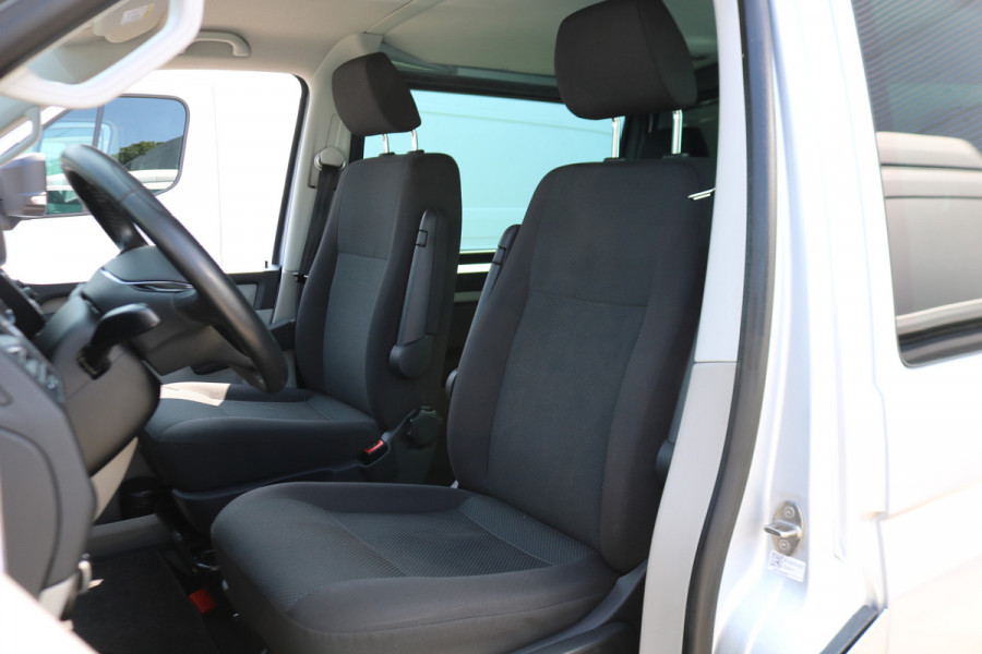 Volkswagen Transporter 2.0 TDI L2 H1 150pk DC 4-Motion Automaat Airco Led Trekhaak Camera