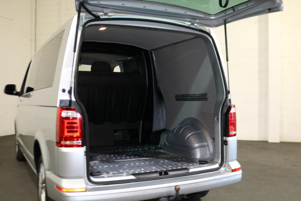 Volkswagen Transporter 2.0 TDI L2 H1 150pk DC 4-Motion Automaat Airco Led Trekhaak Camera