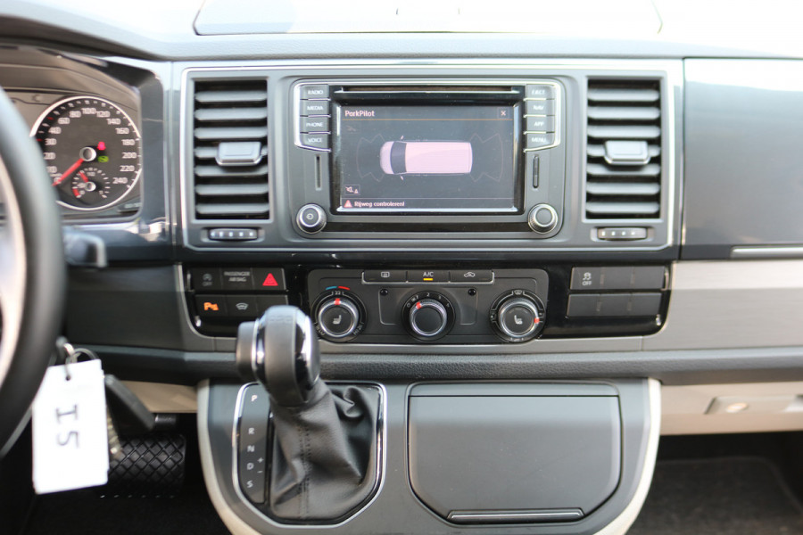 Volkswagen Transporter 2.0 TDI L2 H1 150pk DC 4-Motion Automaat Airco Led Trekhaak Camera