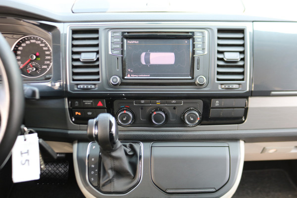 Volkswagen Transporter 2.0 TDI L2 H1 150pk DC 4-Motion Automaat Airco Led Trekhaak Camera