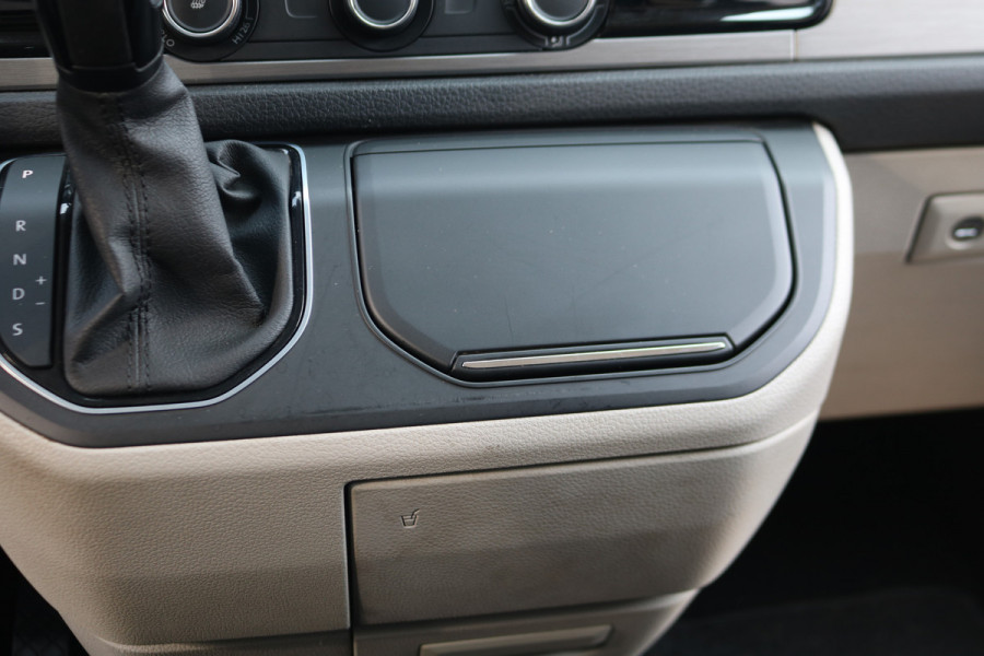 Volkswagen Transporter 2.0 TDI L2 H1 150pk DC 4-Motion Automaat Airco Led Trekhaak Camera