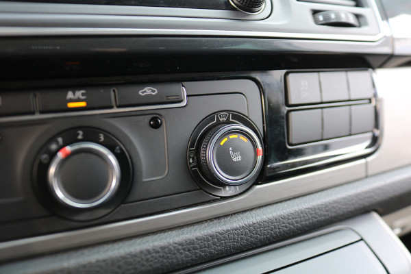 Volkswagen Transporter 2.0 TDI L2 H1 150pk DC 4-Motion Automaat Airco Led Trekhaak Camera