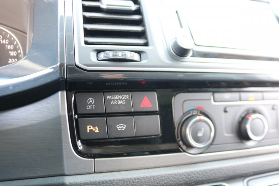 Volkswagen Transporter 2.0 TDI L2 H1 150pk DC 4-Motion Automaat Airco Led Trekhaak Camera