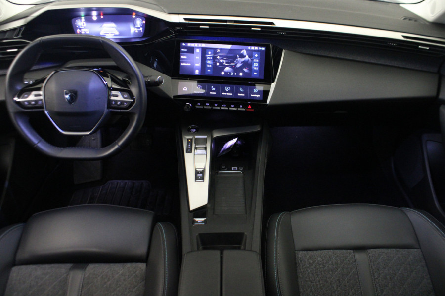 Peugeot 408 1.2 PureTech Allure Pack 130 EAT8