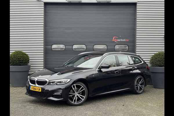 BMW 3 Serie Touring 320i High Executive M-Sport | Camera | Navigatie | DAB | 19 Inch Lichtmetalen Velgen | Lederen Bekleding |