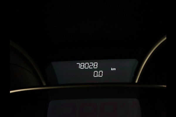 Renault Clio 120pk TCe Intens Camera | Cruise | Navi | Parkeersens. v+a