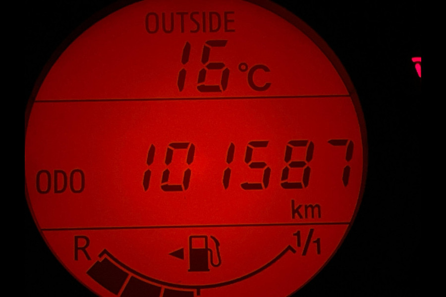 Peugeot 108 1.0 e-VTi Lion Edition AIRCO NAVI VIA APP BLUETOOTH APPLE CARPLAY SPARCO CAMERA PRIVACYGLAS ZEER NETTE AUTO