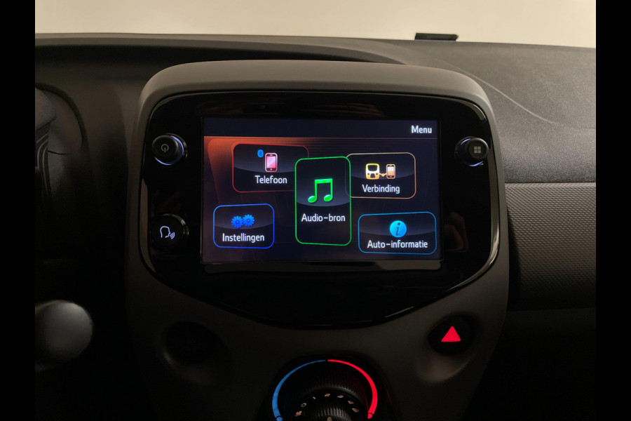 Peugeot 108 1.0 e-VTi Lion Edition AIRCO NAVI VIA APP BLUETOOTH APPLE CARPLAY SPARCO CAMERA PRIVACYGLAS ZEER NETTE AUTO