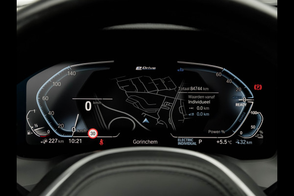 BMW 3-serie 330e M-Sport - Harman Kardon - Trekhaak - DAB - Camera