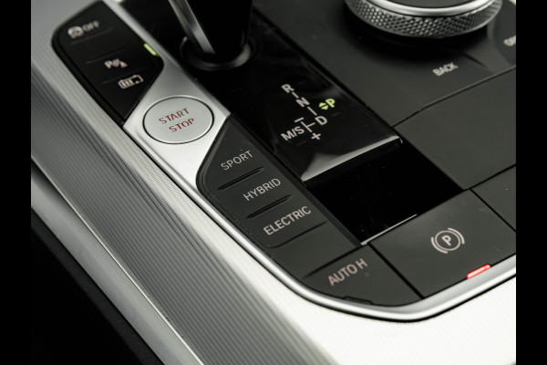 BMW 3-serie 330e M-Sport - Harman Kardon - Trekhaak - DAB - Camera