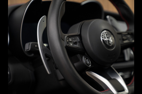 Alfa Romeo Giulia 2.0T 280pk Q4 Competizione | MY24 | Pano-dak | Harman/Kardon | Orig. NL