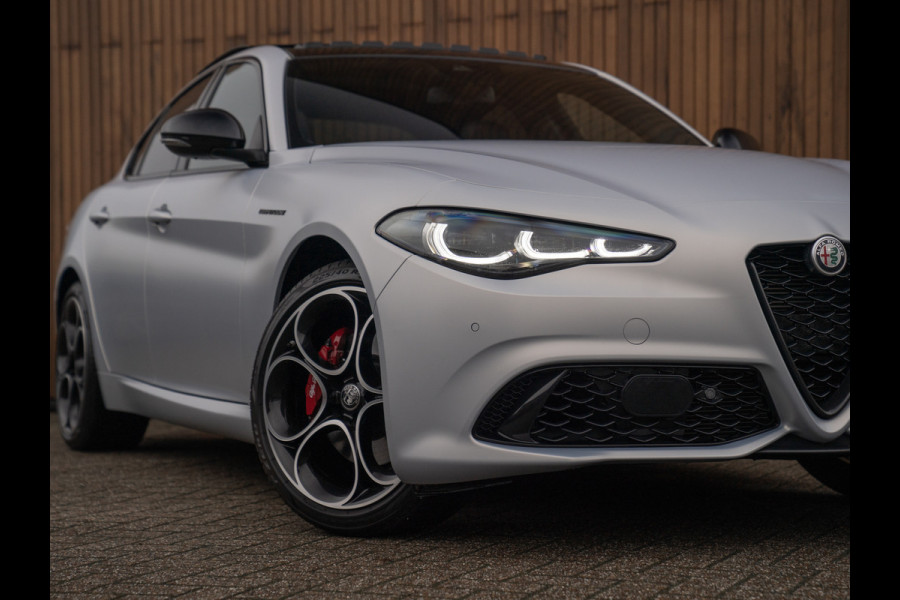 Alfa Romeo Giulia 2.0T 280pk Q4 Competizione | MY24 | Pano-dak | Harman/Kardon | Orig. NL