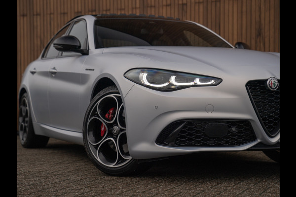 Alfa Romeo Giulia 2.0T 280pk Q4 Competizione | MY24 | Pano-dak | Harman/Kardon | Orig. NL