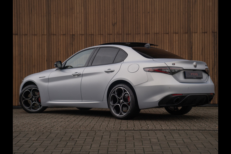 Alfa Romeo Giulia 2.0T 280pk Q4 Competizione | MY24 | Pano-dak | Harman/Kardon | Orig. NL