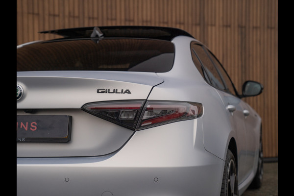 Alfa Romeo Giulia 2.0T 280pk Q4 Competizione | MY24 | Pano-dak | Harman/Kardon | Orig. NL