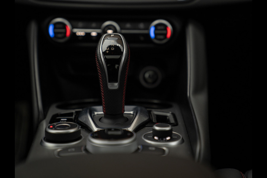 Alfa Romeo Giulia 2.0T 280pk Q4 Competizione | MY24 | Pano-dak | Harman/Kardon | Orig. NL
