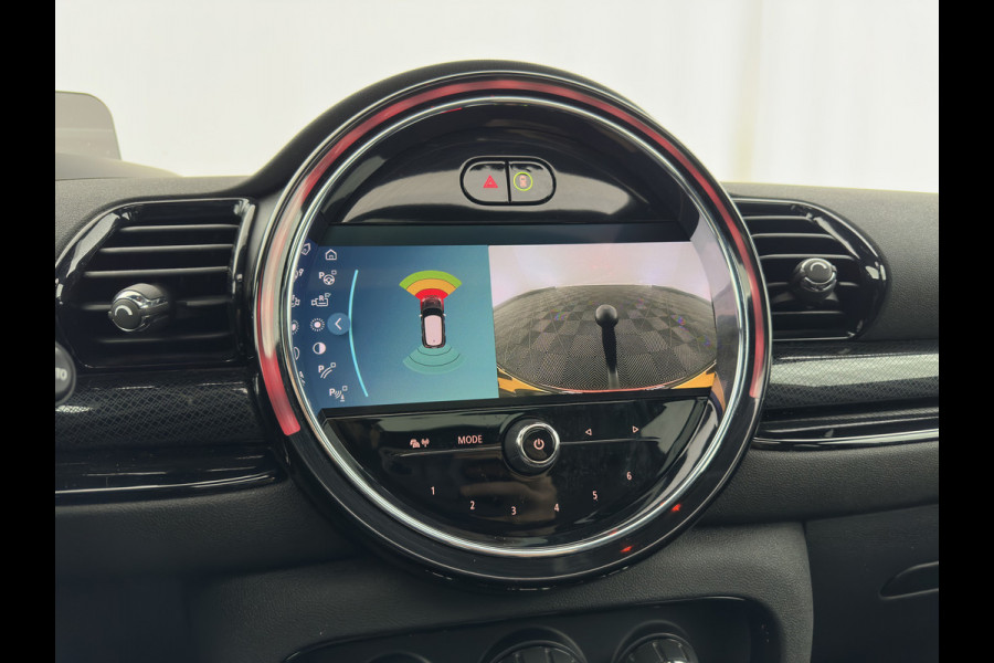 MINI Clubman 2.0 Cooper S ALL4 Premier Plus JCW (INCL-BTW) Aut * PANO | LUXURY-LEATHER | FULL-LED | HEATED-SPORTSEATS | DIGI-COCKPIT | AMBIENT-LIGHT | PRIVACY-GLASS | HEAD-UP | PDC | CAMERA | DAB  | KEYLESS | TOWBAR | 18"ALU*