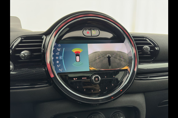 MINI Clubman 2.0 Cooper S ALL4 Premier Plus JCW (INCL-BTW) Aut * PANO | LUXURY-LEATHER | FULL-LED | HEATED-SPORTSEATS | DIGI-COCKPIT | AMBIENT-LIGHT | PRIVACY-GLASS | HEAD-UP | PDC | CAMERA | DAB  | KEYLESS | TOWBAR | 18"ALU*