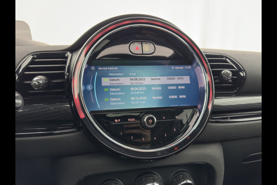 MINI Clubman 2.0 Cooper S ALL4 Premier Plus JCW (INCL-BTW) Aut * PANO | LUXURY-LEATHER | FULL-LED | HEATED-SPORTSEATS | DIGI-COCKPIT | AMBIENT-LIGHT | PRIVACY-GLASS | HEAD-UP | PDC | CAMERA | DAB  | KEYLESS | TOWBAR | 18"ALU*