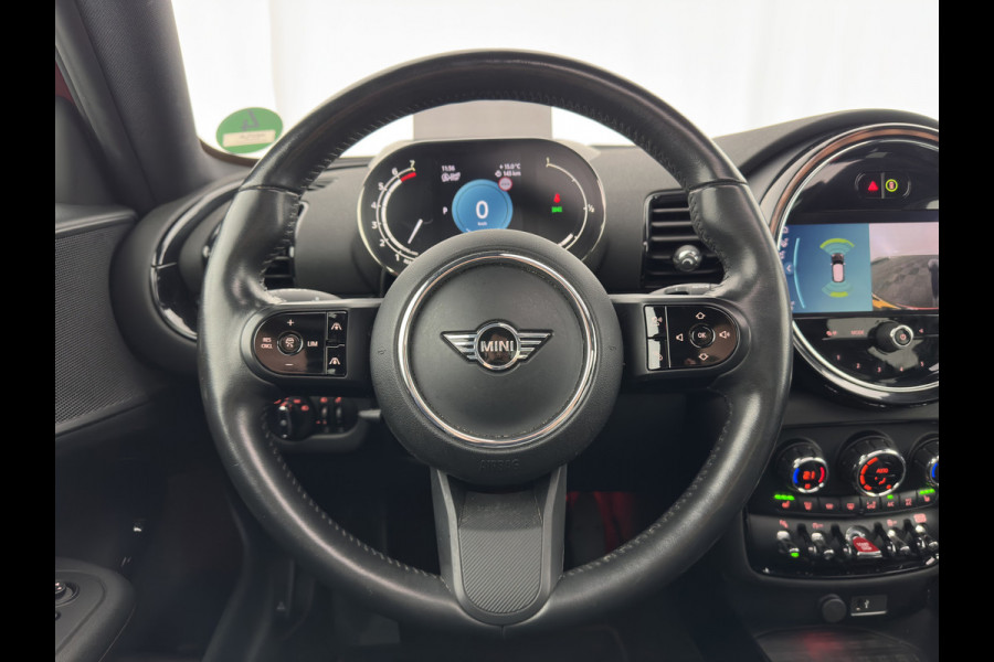 MINI Clubman 2.0 Cooper S ALL4 Premier Plus JCW (INCL-BTW) Aut * PANO | LUXURY-LEATHER | FULL-LED | HEATED-SPORTSEATS | DIGI-COCKPIT | AMBIENT-LIGHT | PRIVACY-GLASS | HEAD-UP | PDC | CAMERA | DAB  | KEYLESS | TOWBAR | 18"ALU*