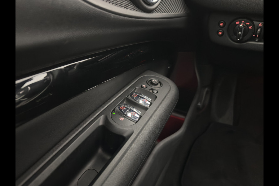 MINI Clubman 2.0 Cooper S ALL4 Premier Plus JCW (INCL-BTW) Aut * PANO | LUXURY-LEATHER | FULL-LED | HEATED-SPORTSEATS | DIGI-COCKPIT | AMBIENT-LIGHT | PRIVACY-GLASS | HEAD-UP | PDC | CAMERA | DAB  | KEYLESS | TOWBAR | 18"ALU*