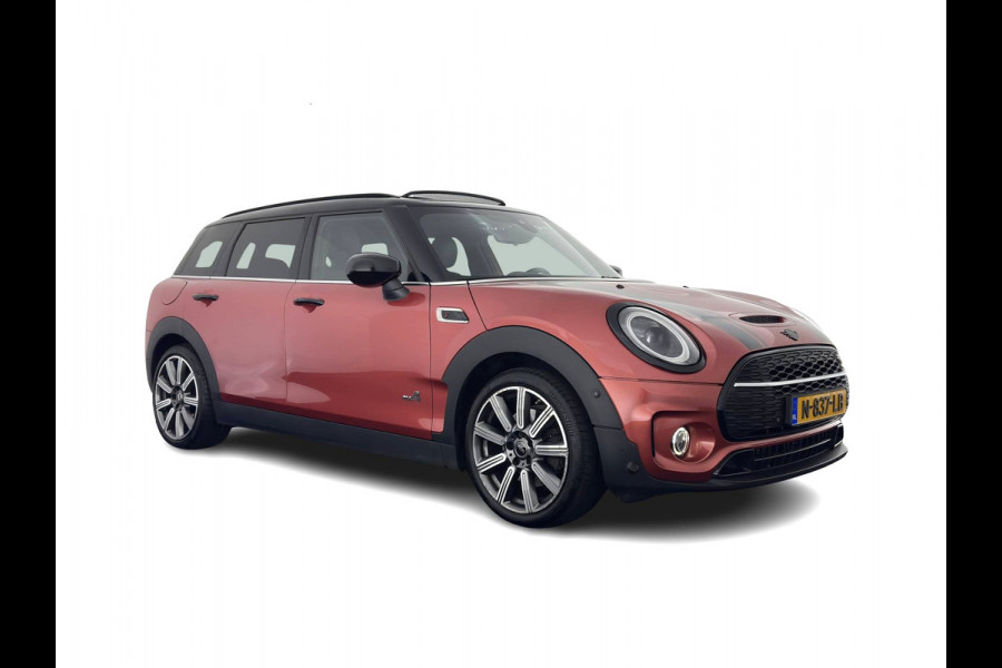 MINI Clubman 2.0 Cooper S ALL4 Premier Plus JCW (INCL-BTW) Aut * PANO | LUXURY-LEATHER | FULL-LED | HEATED-SPORTSEATS | DIGI-COCKPIT | AMBIENT-LIGHT | PRIVACY-GLASS | HEAD-UP | PDC | CAMERA | DAB  | KEYLESS | TOWBAR | 18"ALU*