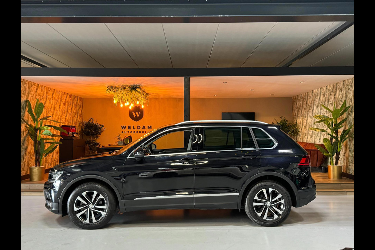 Volkswagen Tiguan 1.5 TSI ACT IQ-Drive Garantie Trekhaak Xenon Carplay ACC Clima Navi Led Dab Front Ass Rijklaar