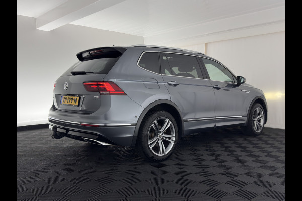Volkswagen Tiguan Allspace 1.5 TSI R-line Highline Business (7-Pers.) (INCL-BTW) Aut * PANO | NAVI-FULLMAP | XENON | ALCANTARA | HEATED-ERGONOMIC-SPORTSEATS | KEYLESS | PRIVACY-GLASS | CAMERA | DAB | DIGI-COCKPIT | PDC | TOWBAR | ECC | 19"ALU*
