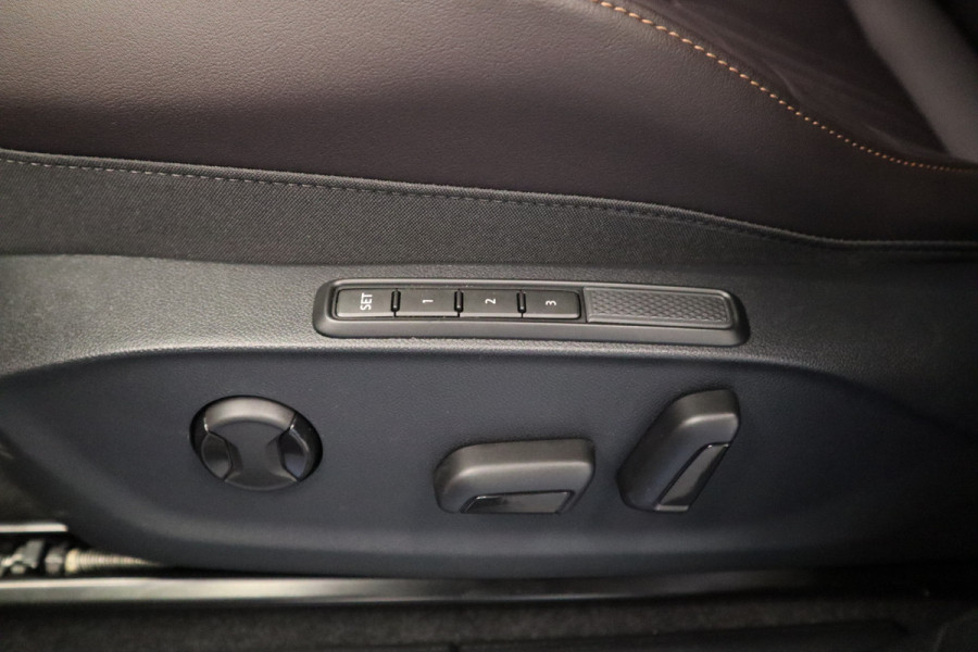 CUPRA Terramar 1.5 TSI e-Hybrid VZ Performance Pano Sennheiser HUD Schakelpaddles ACC Stoelverw. Carplay