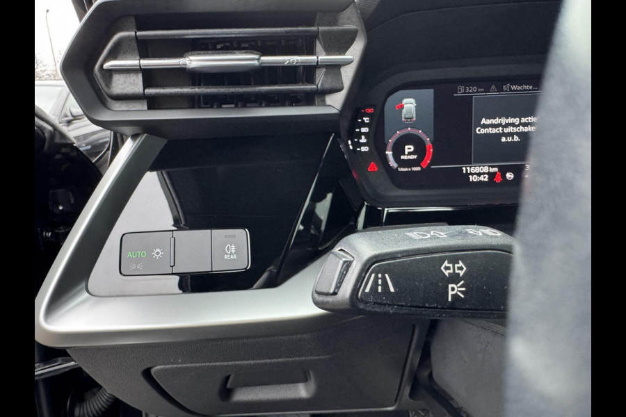 Audi A3 Sportback 150pk 35 TFSI Business edition S-Tronic Keyless LaneAssist CarPlay Navi Garantie