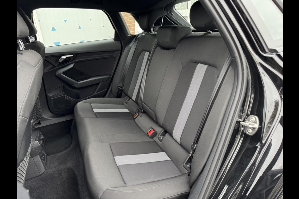 Audi A3 Sportback 150pk 35 TFSI Business edition S-Tronic Keyless LaneAssist CarPlay Navi Garantie