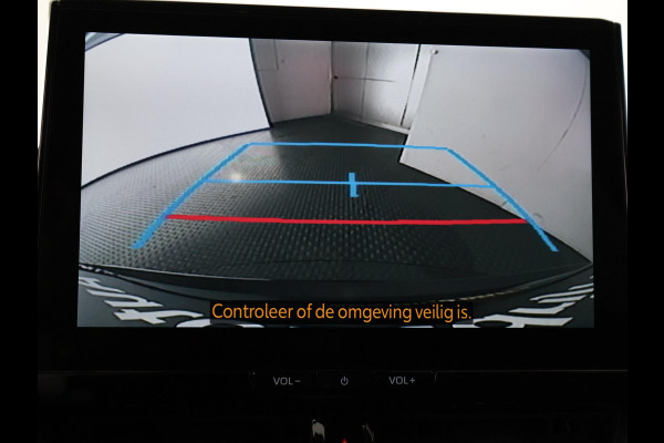 Toyota Corolla Touring Sports Hybrid 140 Business Luxury | Stuur- & Stoelverwarming | Parkeersensoren | Navigatie | Apple Carplay & AndroidAUTO |