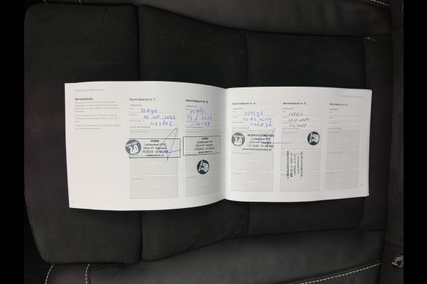 Volvo XC40 Recharge Twin Plus *LEATHER-ALCANTARA | DIGI-COCKPIT | FULL-LED | PREMIUM-AUDIO | TOP-VIEW | CARPLAY | NAVI-FULLMAP | ECC | PDC | KEYLESS | HEATED-SPORTSEATS | BLIS | PRIVACY-GLASS | TOWBAR | 19 "ALU