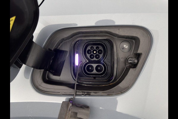 Volvo XC40 Recharge Twin Plus *LEATHER-ALCANTARA | DIGI-COCKPIT | FULL-LED | PREMIUM-AUDIO | TOP-VIEW | CARPLAY | NAVI-FULLMAP | ECC | PDC | KEYLESS | HEATED-SPORTSEATS | BLIS | PRIVACY-GLASS | TOWBAR | 19 "ALU