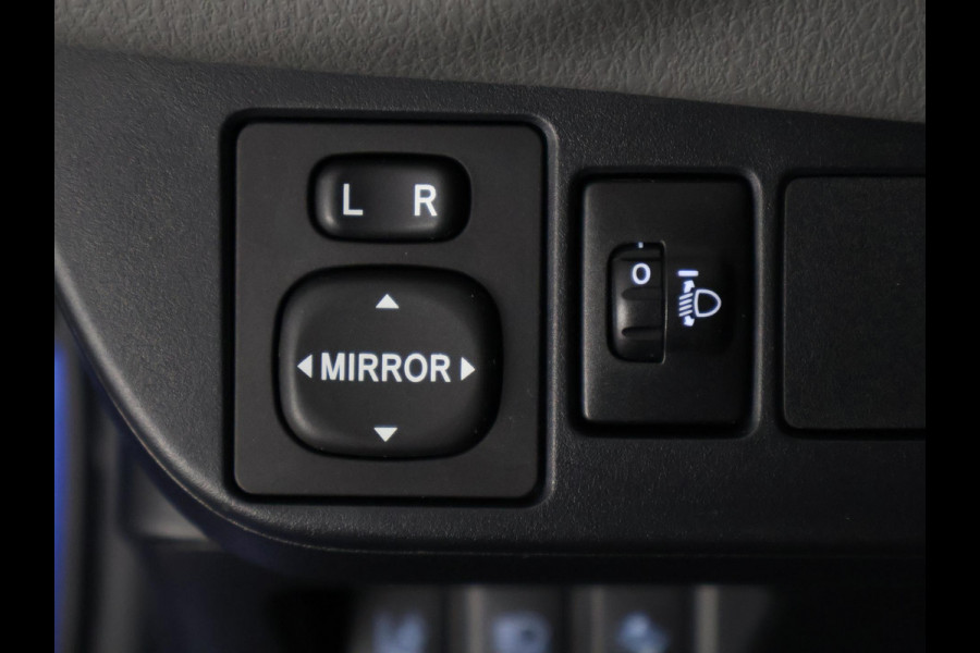 Toyota Yaris 1.0 VVT-i Energy | Dealer onderhouden | Airco | Camera