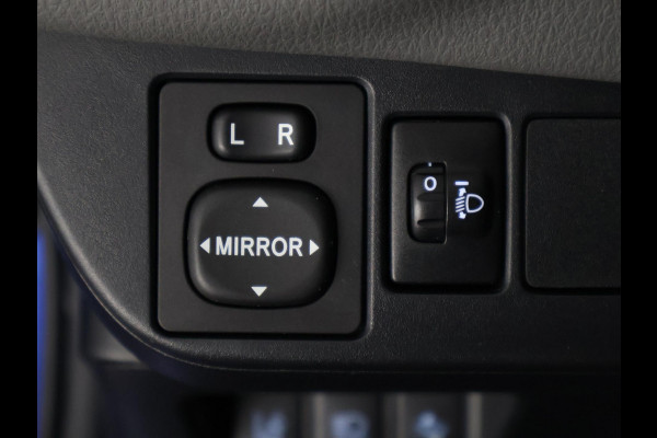 Toyota Yaris 1.0 VVT-i Energy | Dealer onderhouden | Airco | Camera
