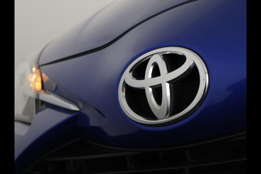 Toyota Yaris 1.0 VVT-i Energy | Dealer onderhouden | Airco | Camera