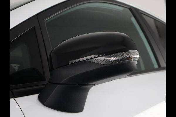 Ford Fiesta 1.1 Trend Sport | Navigatie | Apple Carplay & AndroidAUTO | Privacy Glass |